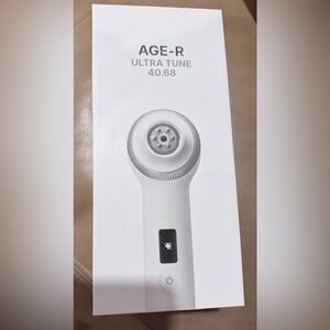 Medicube Age-R Ultra Tune 40.68 | High-tech 2 in 1 skin care tool - Skin elas…